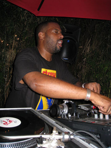 2008-07-27 - Theo Parrish @ The Do-Over, L.A.jpg